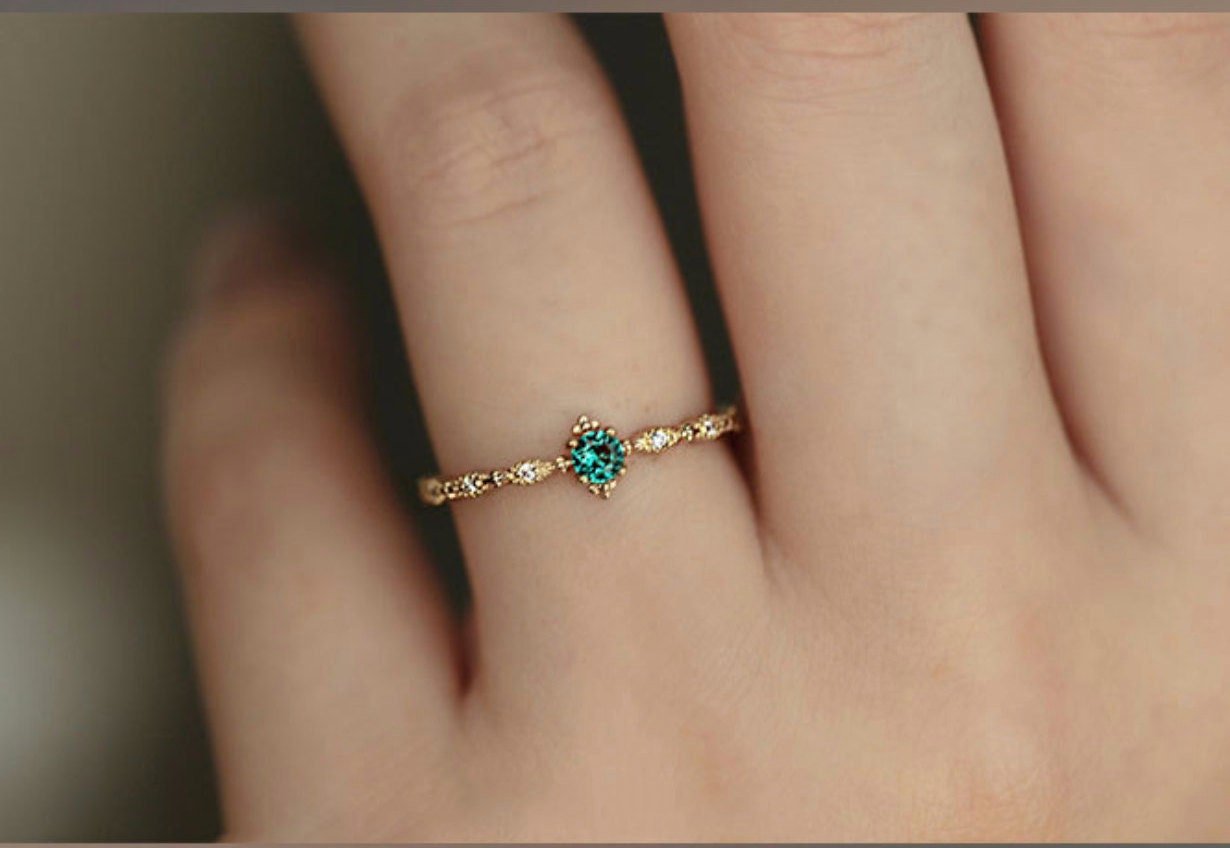 Emerald Green Ring, S925 Silver + Dainty Pendant | Vintage InspiredRings_Gold_Emerald Green_antique_rings_birthday_gifts_women