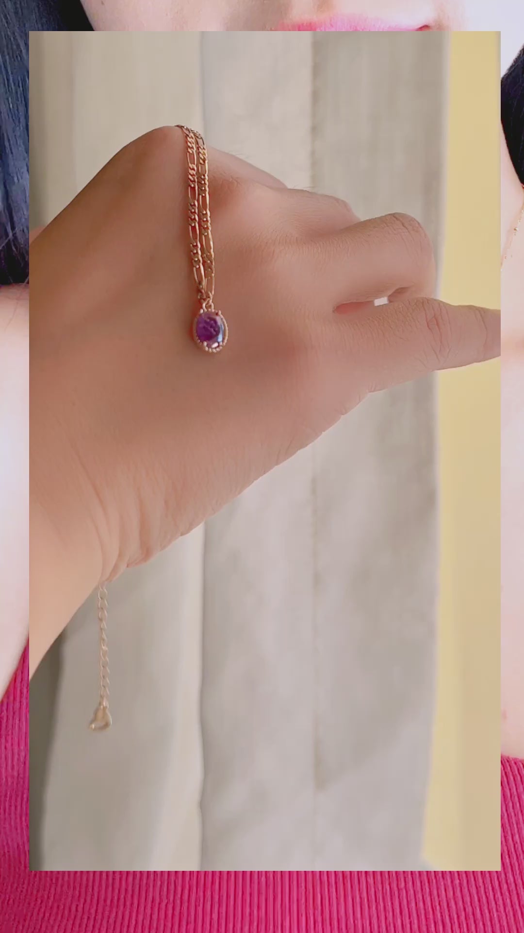 Demo video of model wearing the Sylvie Gold Link chain necklace